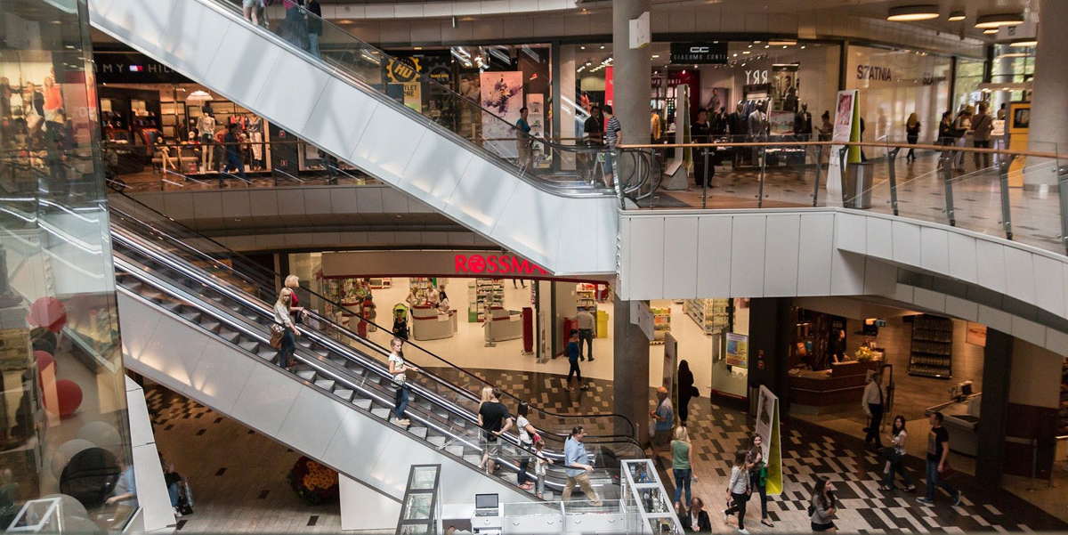 einkaufen dreilaendereck-  Bild von Michal Jarmoluk